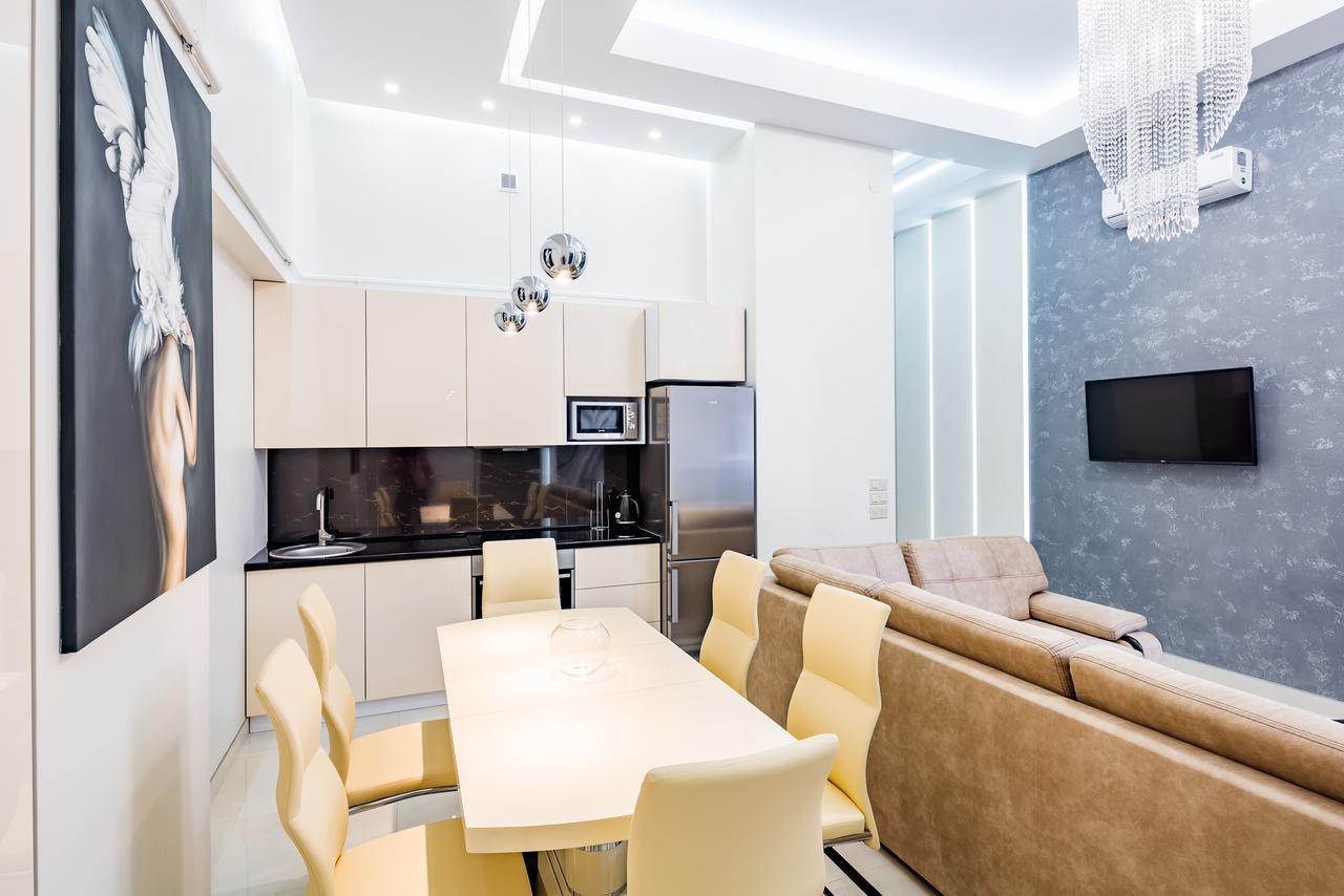 Leogrand Deluxe Apartments On Doroshenka 17 Lviv Eksteriør bilde